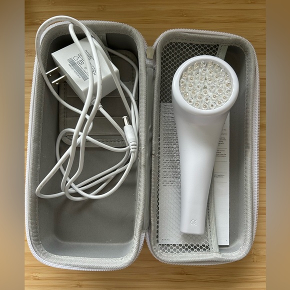 LightStim Wand for Acne - Blue & Red LEDs: total of 36 LEDs (Retails at 276$) - Picture 7 of 12